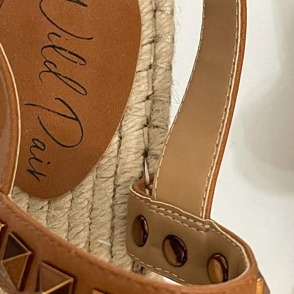 WILD PAIR Studded Espadrille wedge Sandals metallic cognac brown size 7.5 - Picture 12 of 16